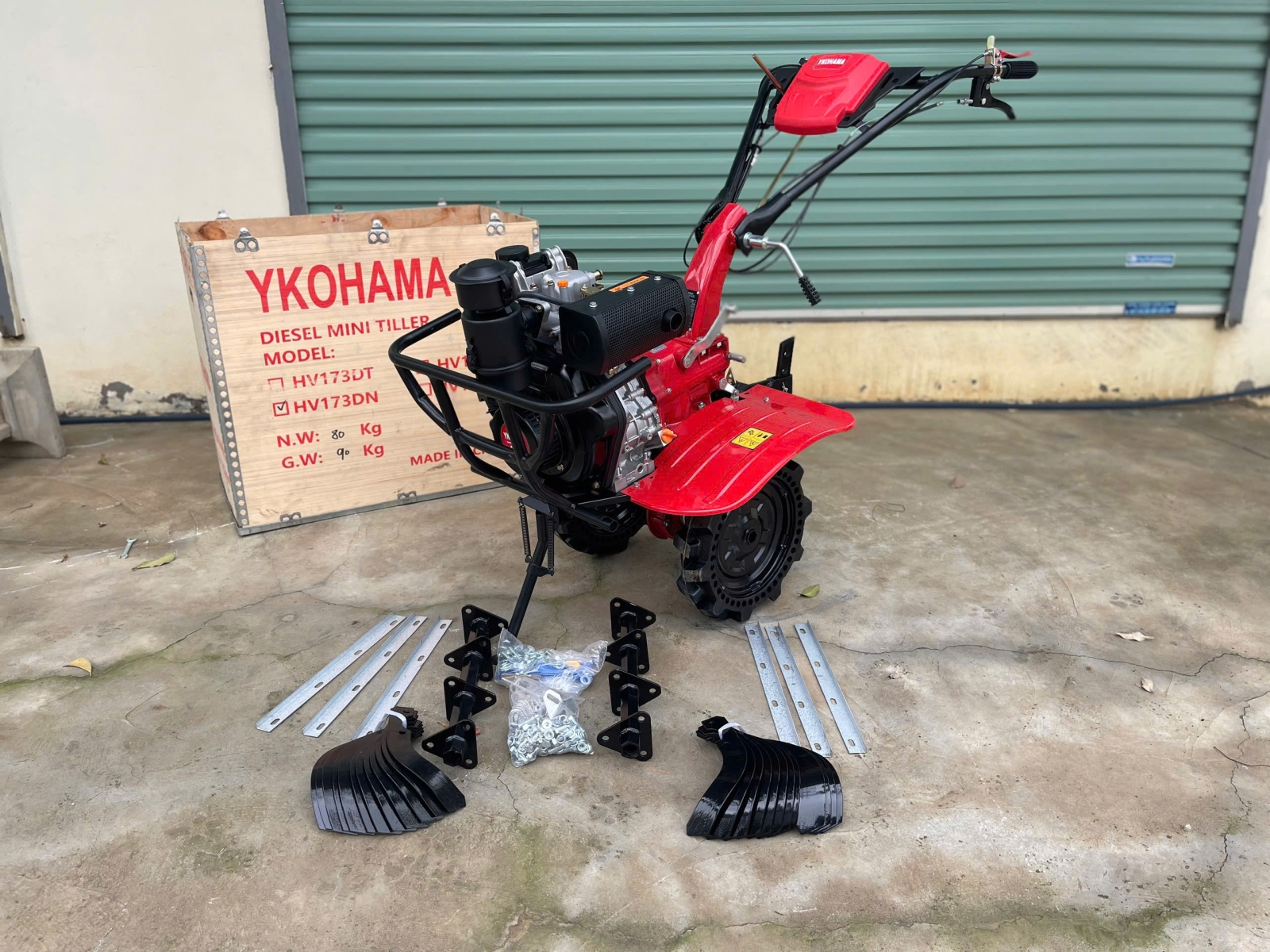 Máy xới đất mini chạy dầu Yokohama Diesel Mini Tiller.